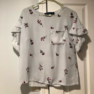 Short sleeved blouse